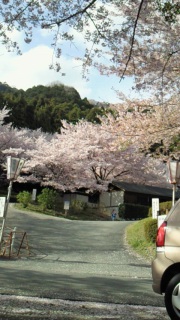 �O��A���Ԍ��h���C�u